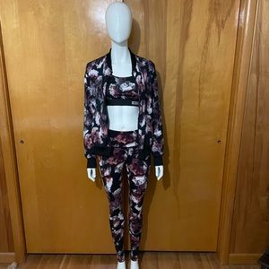 Victoria’s Secret Sport Floral Workout Set Jacket XS Sports Bra M Leggings S